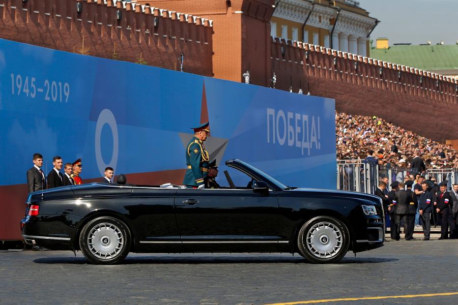  Aurus Senat Парадный Кабриолет (412314) 2019 года  (RU) (фото 2 из 16)